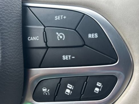Used 2021 Chrysler Pacifica Limited w/ Premium & Safety Sphere Group AWD/4WD image 37
