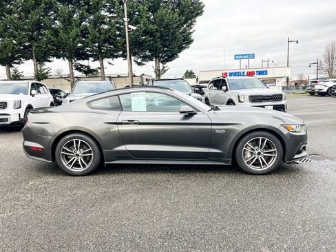 Used 2015 Ford Mustang GT Premium image 5