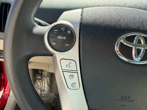Used 2011 Toyota Prius Three image 43