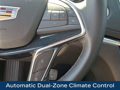 Used 2025 Cadillac XT5 Premium Luxury AWD/4WD image 8