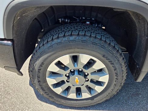 New 2026 Chevrolet Silverado 2500 Custom w/ Custom Value Package AWD/4WD image 18