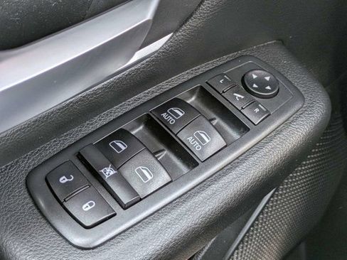 Used 2019 RAM 1500 Big Horn AWD/4WD image 22