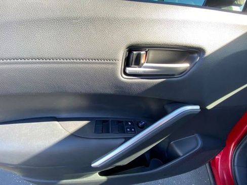 Used 2024 Toyota Corolla Cross XLE image 15