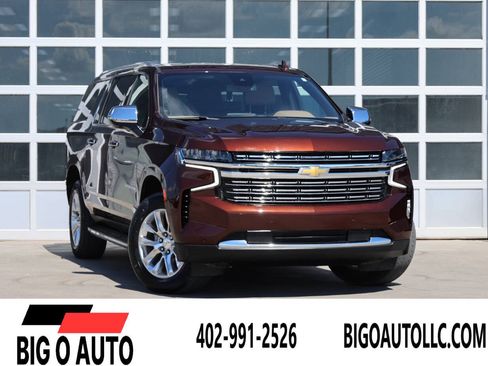 Used 2023 Chevrolet Suburban Premier AWD/4WD image 1