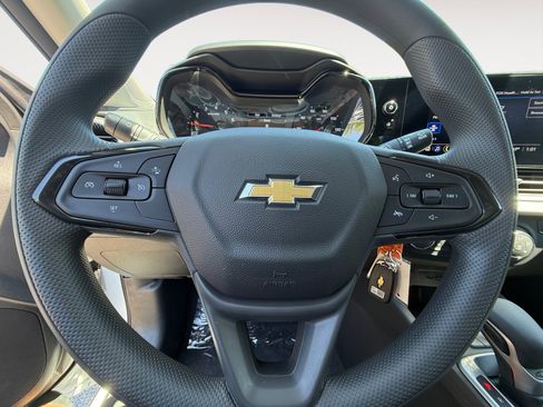 New 2026 Chevrolet Trax LS w/ LS Convenience Package FWD image 12