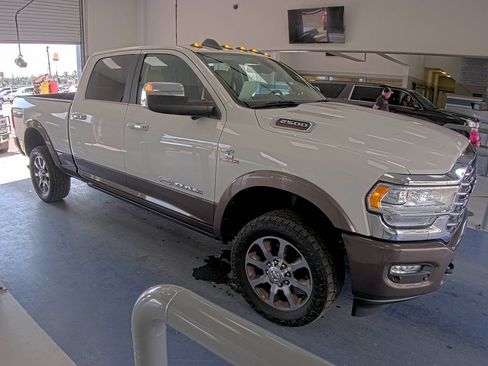 Used 2021 RAM 2500 Limited AWD/4WD image 1