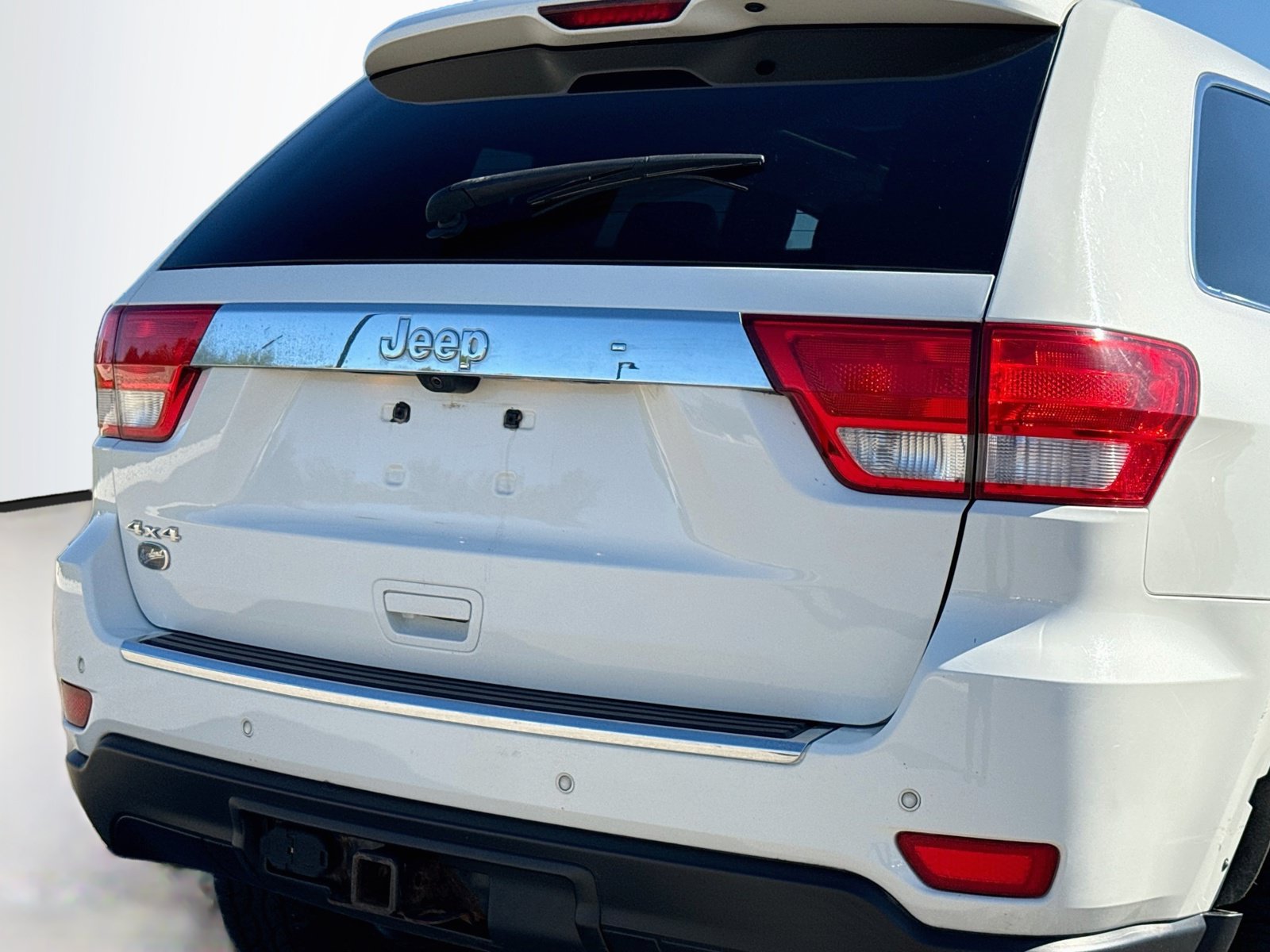 Used 2011 Jeep Grand Cherokee Overland AWD/4WD image 6