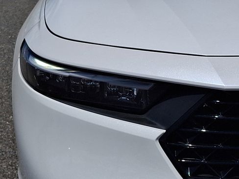 Certified 2025 Honda Accord Sport image 9