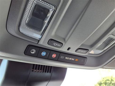 Used 2024 Chevrolet Silverado 1500 Custom image 18