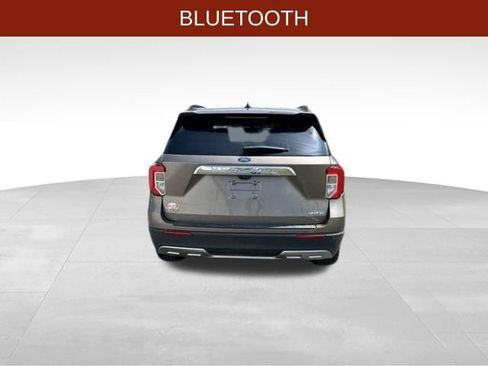 Used 2021 Ford Explorer XLT w/ Equipment Group 202A AWD/4WD image 6