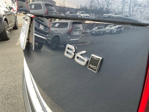 Certified 2025 Volvo XC90 B6 Plus image 17