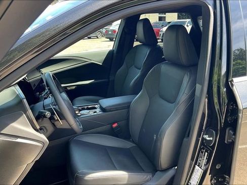 Used 2025 Lexus RX 350 Premium w/ Accessory Package AWD/4WD image 21