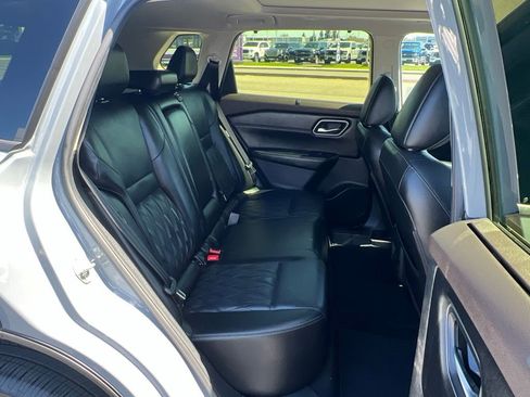 Used 2023 Nissan Rogue Platinum w/ Platinum Premium Package FWD image 39