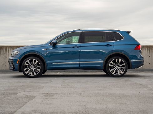 Used 2020 Volkswagen Tiguan SEL Premium R-Line AWD/4WD image 3