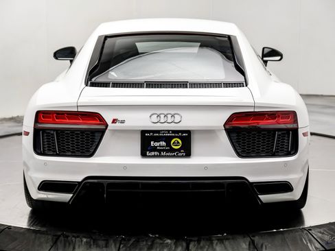 Used 2018 Audi R8 V10 image 16