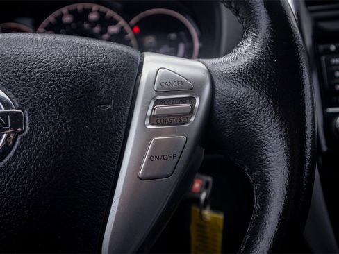 Used 2017 Nissan Versa Note SV image 13