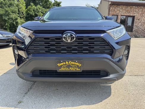 Used 2019 Toyota RAV4 XLE Premium w/ All Weather Liner Package AWD/4WD image 2