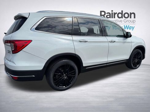 Used 2022 Honda Pilot Touring image 7