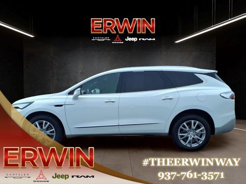 Used 2023 Buick Enclave Essence w/ Experience Buick Package FWD image 4