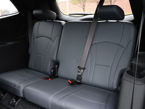 Used 2024 Buick Enclave Essence w/ Experience Buick Package image 25