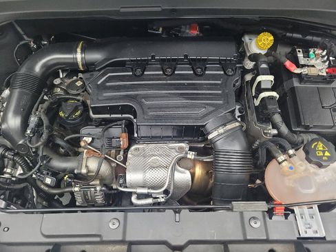 Used 2023 Jeep Renegade Latitude AWD/4WD image 30
