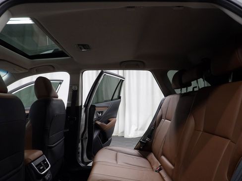 Used 2022 Subaru Outback Touring XT w/ Popular Package #2 image 14