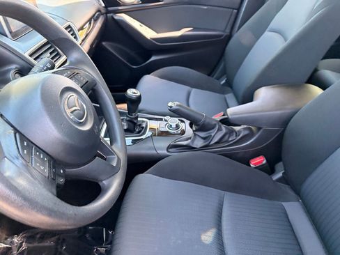 Used 2016 MAZDA MAZDA3 i Sport FWD image 13