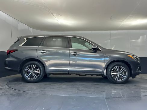 Used 2019 INFINITI QX60 Pure FWD image 2