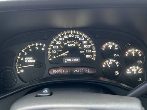 Used 2004 Chevrolet Tahoe LT w/ LT Preferred Equipment Group image 34