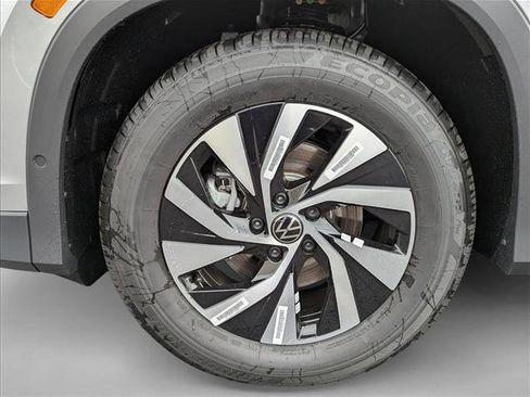 New 2026 Volkswagen Tiguan S image 9