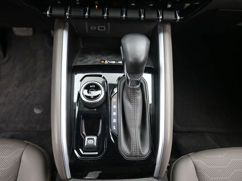 Used 2023 Chevrolet Colorado ZR2 w/ ZR2 Convenience Package III AWD/4WD image 20