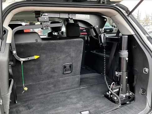 Used 2016 Buick Enclave Premium w/ Trailering Package image 8