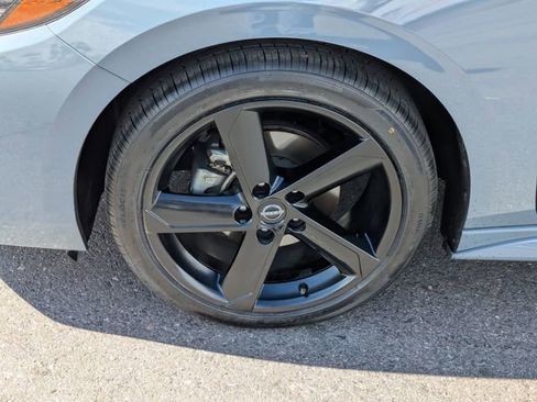 Certified 2024 Nissan Sentra SR FWD image 10