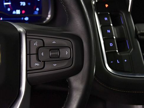 Used 2024 GMC Yukon XL SLT w/ SLT Luxury Package AWD/4WD image 22