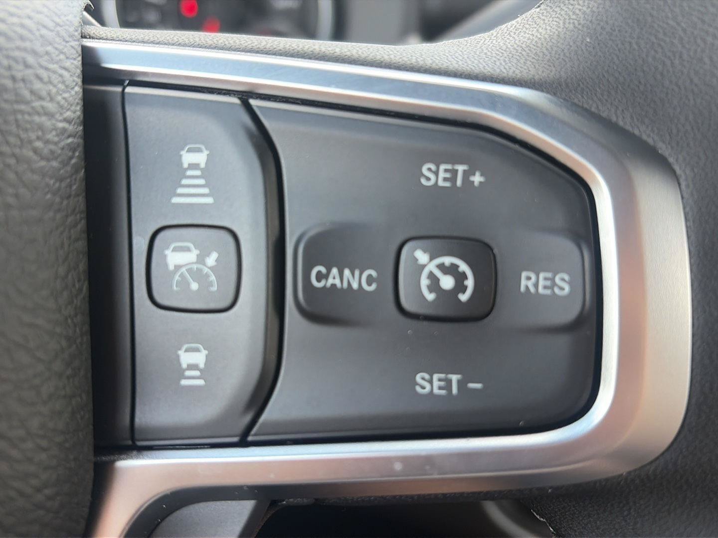 New 2026 RAM 3500 Big Horn AWD/4WD image 18