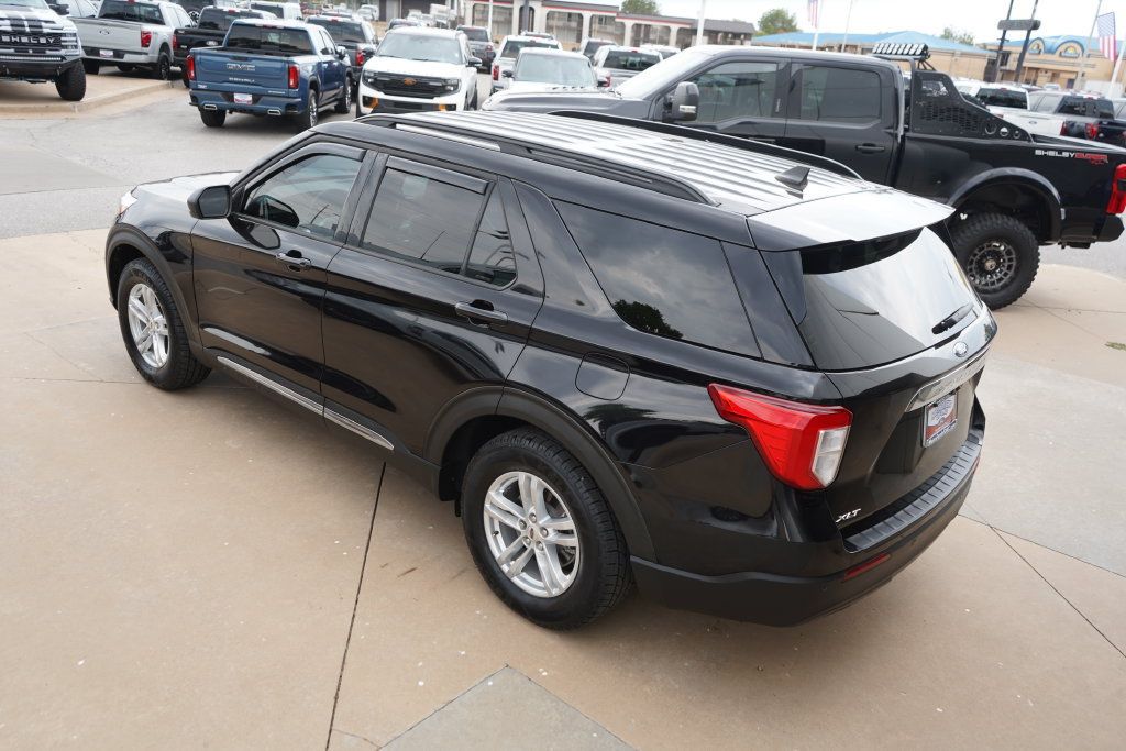 Certified 2022 Ford Explorer XLT RWD image 13