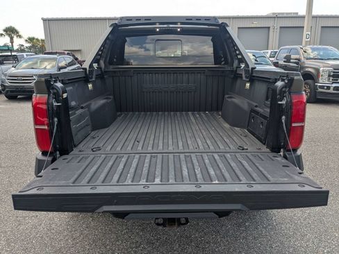 Used 2025 Toyota Tacoma 4x4 Double Cab Hybrid image 13