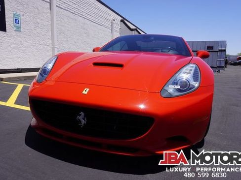 Used 2014 Ferrari California RWD image 42