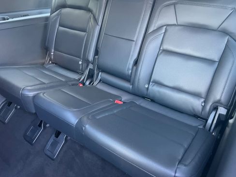 New 2026 Lincoln Navigator L Reserve AWD/4WD image 16