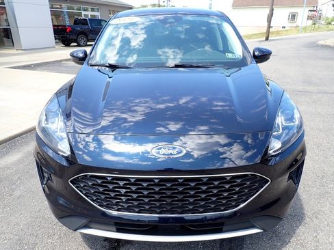 Used 2021 Ford Escape SE image 9