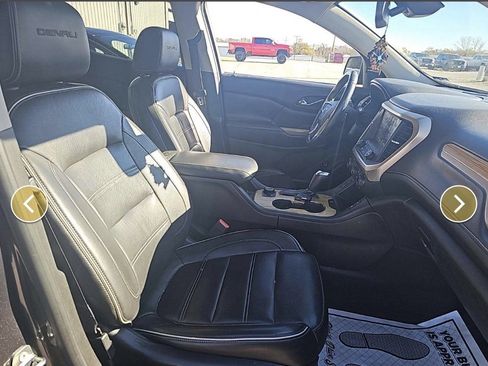 Used 2017 GMC Acadia Denali w/ Technology Package image 7