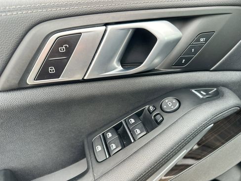 Used 2021 BMW X5 xDrive40i image 13