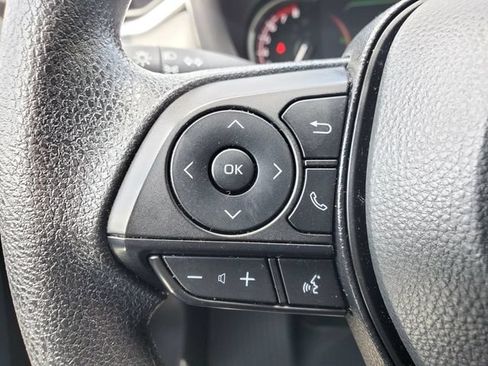 Used 2025 Toyota RAV4 XLE AWD/4WD image 21