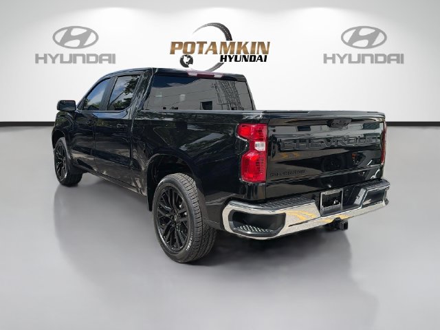 Used 2023 Chevrolet Silverado 1500 LT w/ LPO, Dark Essentials Package RWD image 7