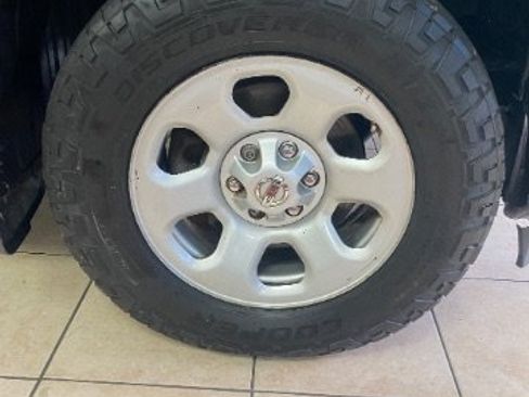 Used 2018 Nissan Titan S w/ S Utility Package RWD image 23