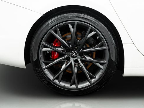 Used 2022 Maserati Ghibli Modena Q4 image 9