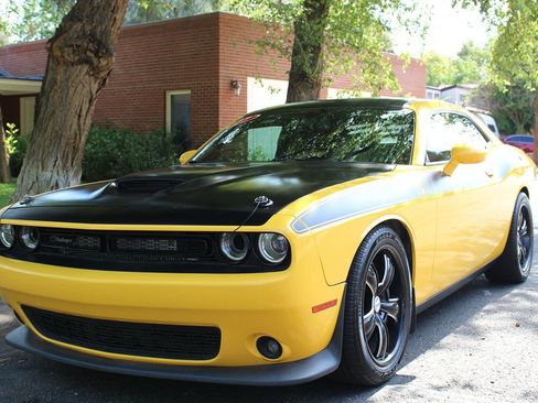 Used 2017 Dodge Challenger T/A image 27