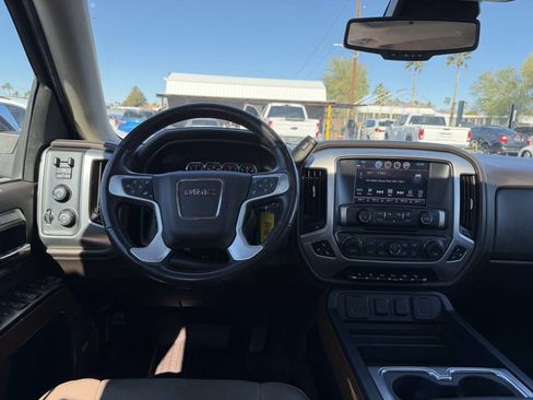 Used 2018 GMC Sierra 1500 SLT image 26