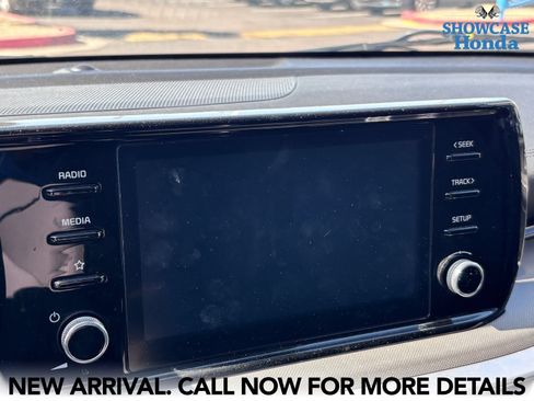 Used 2022 Kia K5 LXS FWD image 11