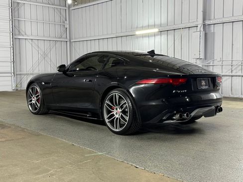 Used 2017 Jaguar F-TYPE R image 15